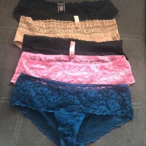 Victoria’s Secret 4 pairs of Panties